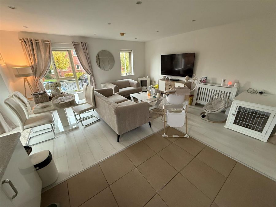 41 Coopers Mill Avenue