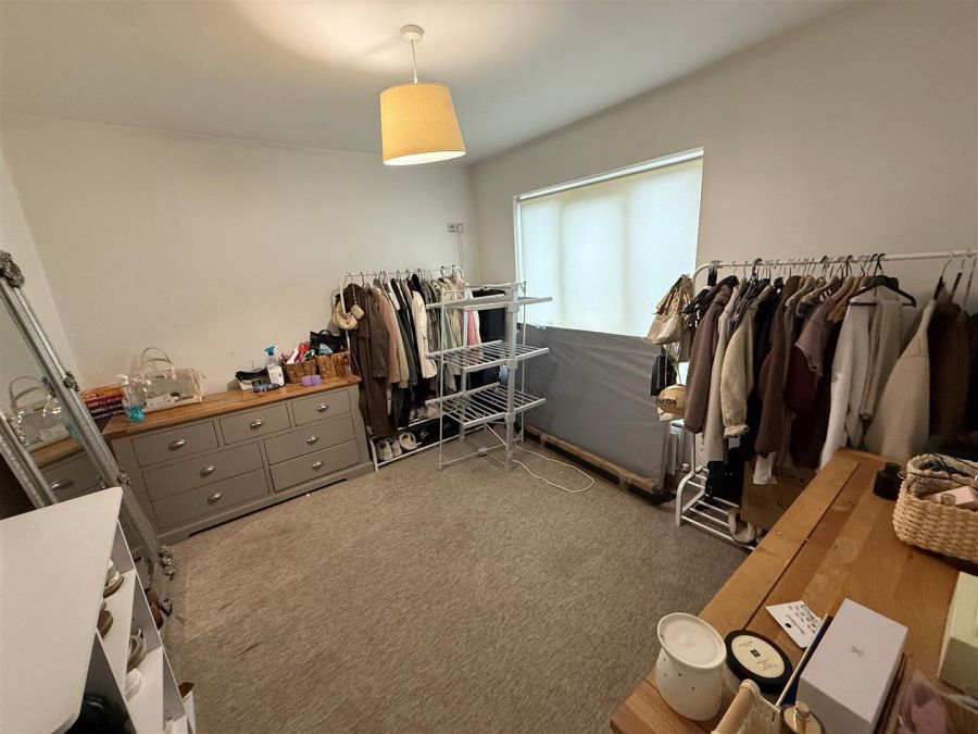 41 Coopers Mill Avenue