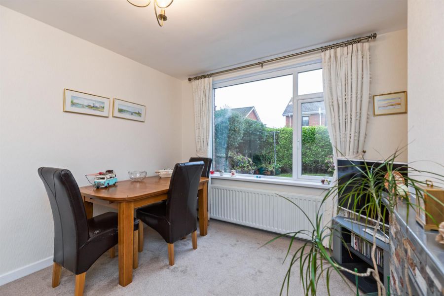 11 Ardvarna Crescent