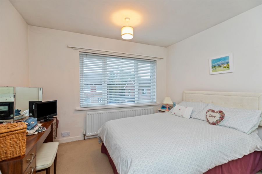 11 Ardvarna Crescent