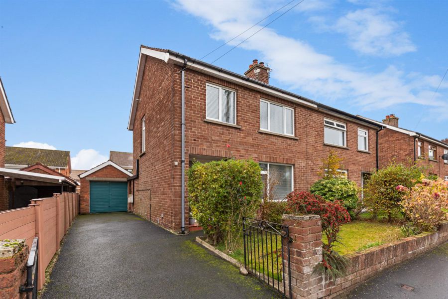 11 Ardvarna Crescent