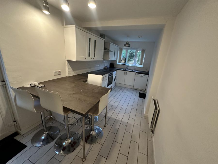 7 Knockwood Crescent