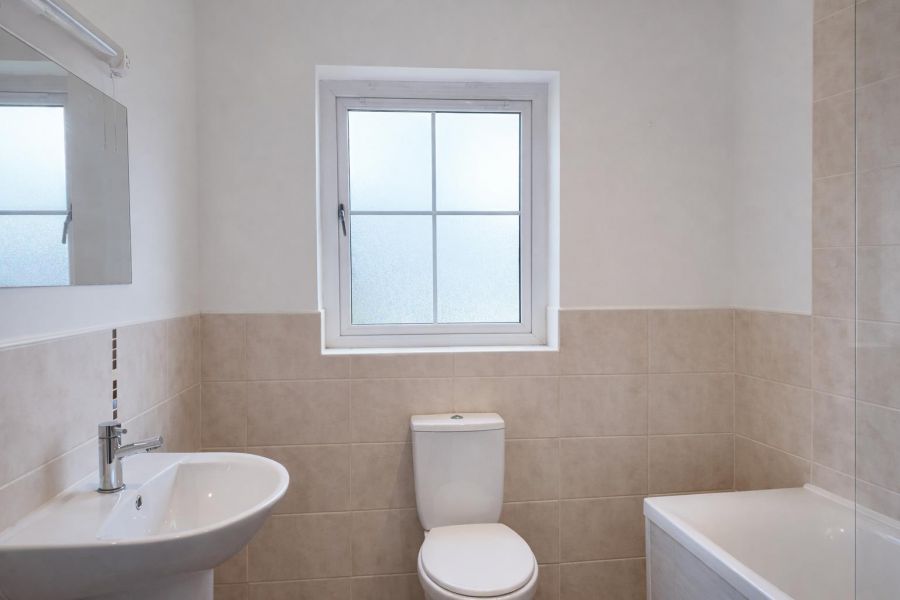 28 Coopers Mill Heights