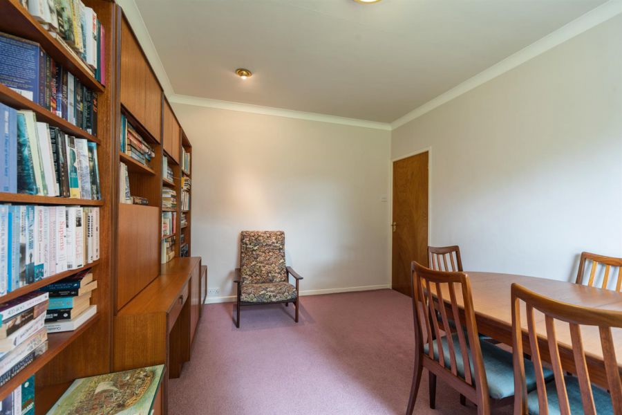 12 Finchley Park