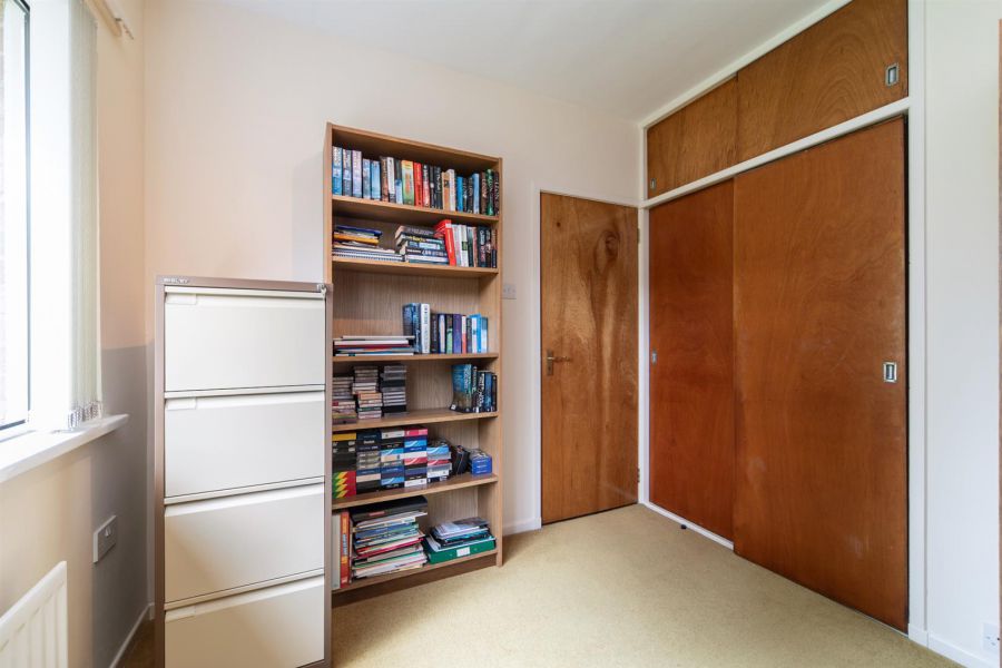 12 Finchley Park