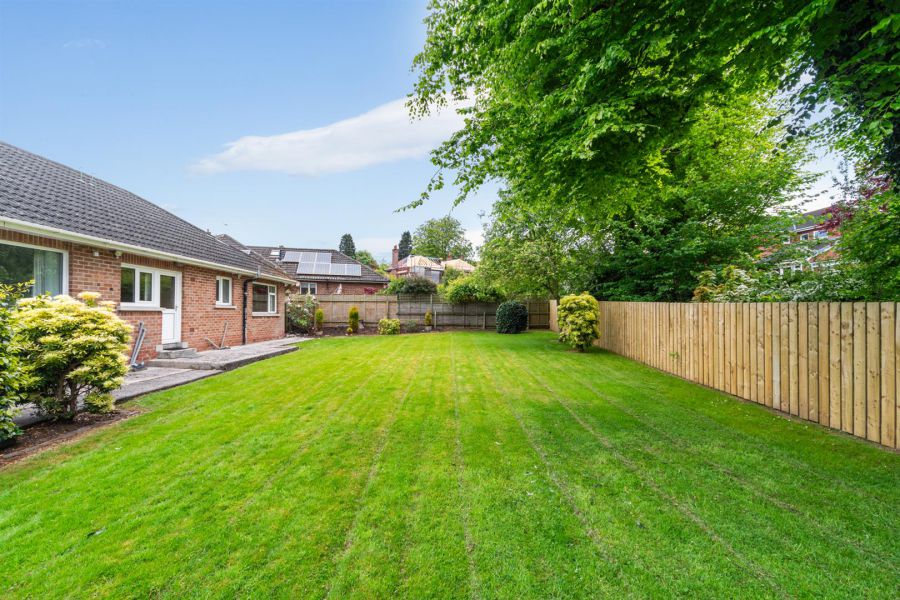 12 Finchley Park