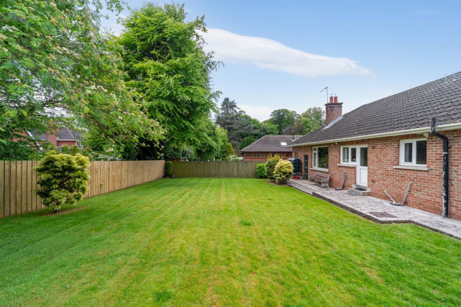 12 Finchley Park