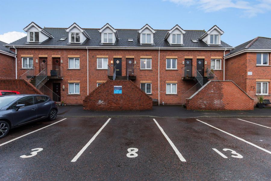 Apt 8 Parkgate Place