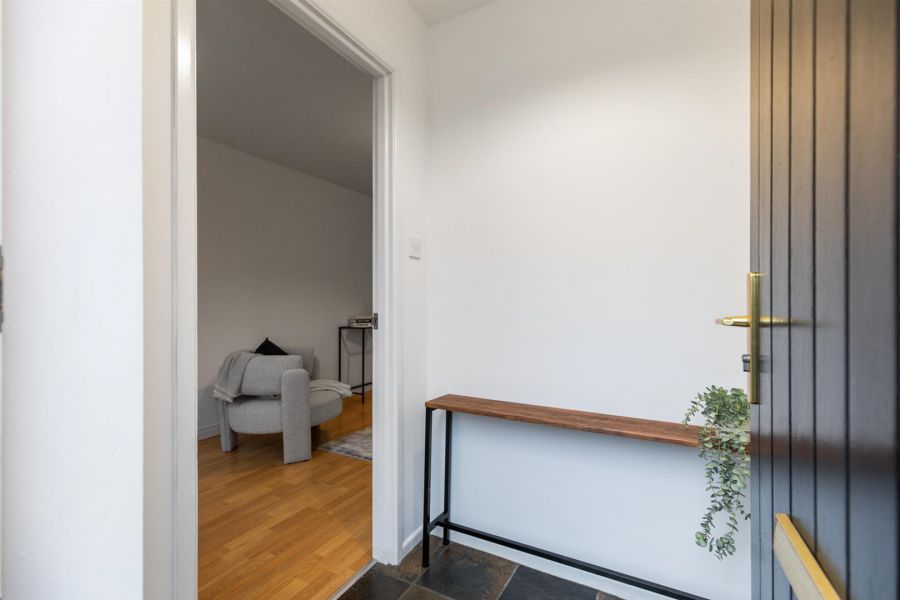 Apt 8 Parkgate Place