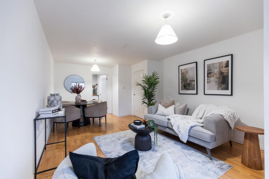 Apt 8 Parkgate Place