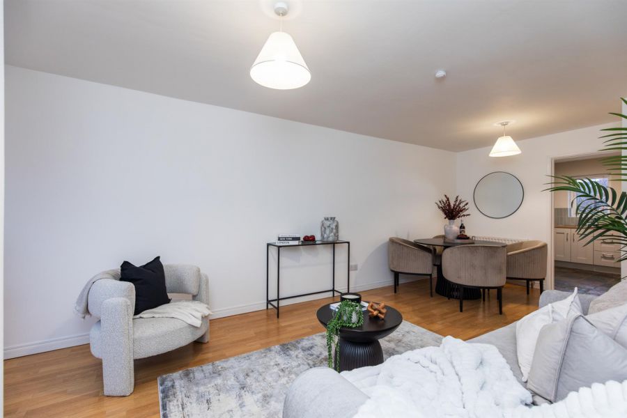 Apt 8 Parkgate Place