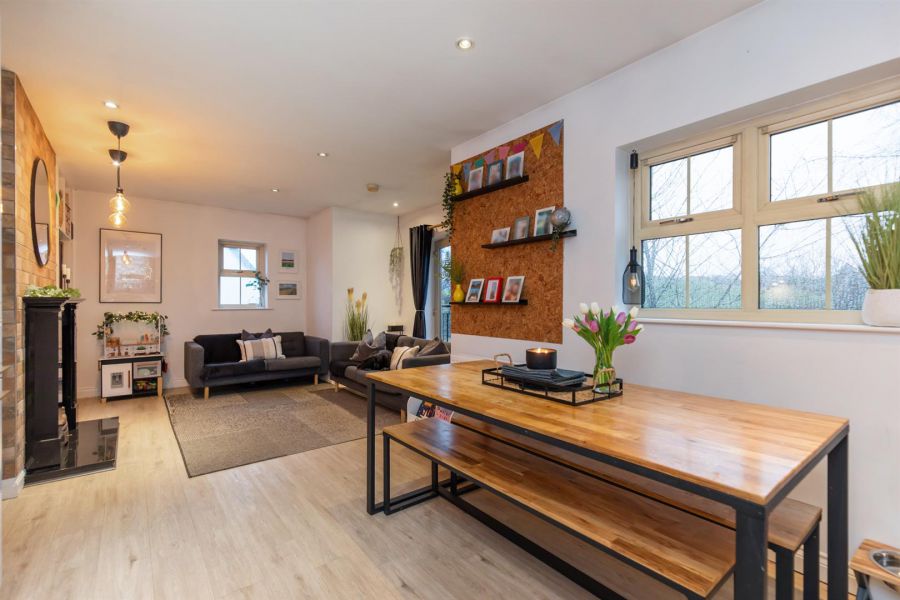 Apt 60 Coopers Mill Court