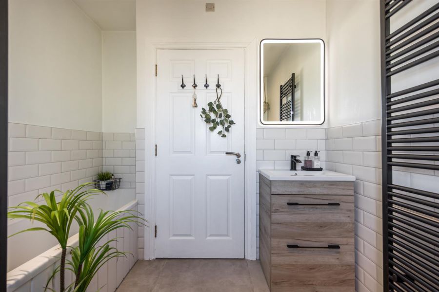 Apt 60 Coopers Mill Court