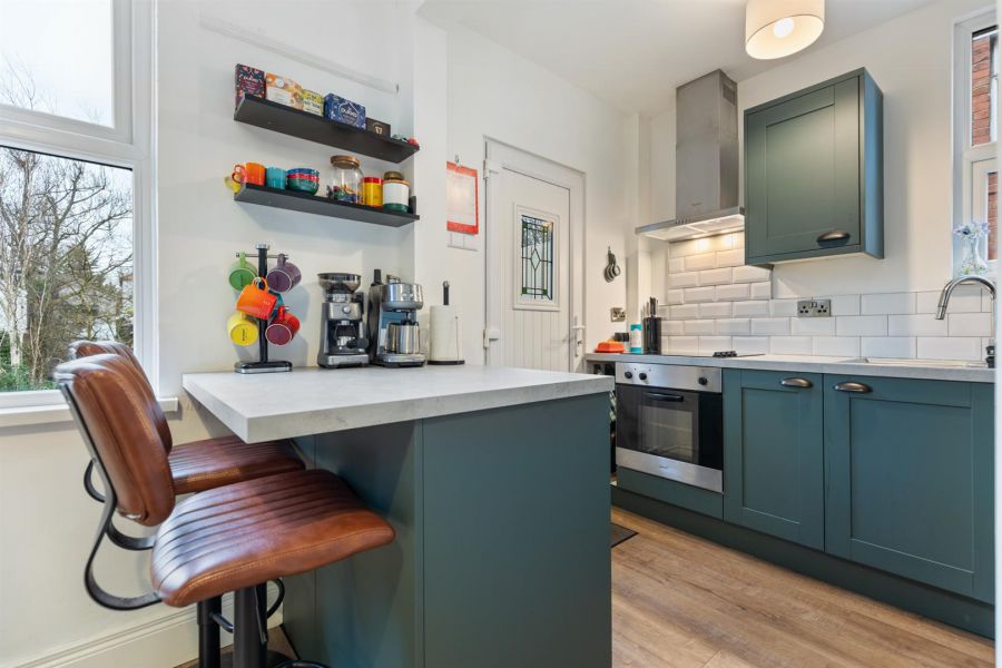 8 Kirkliston Gardens