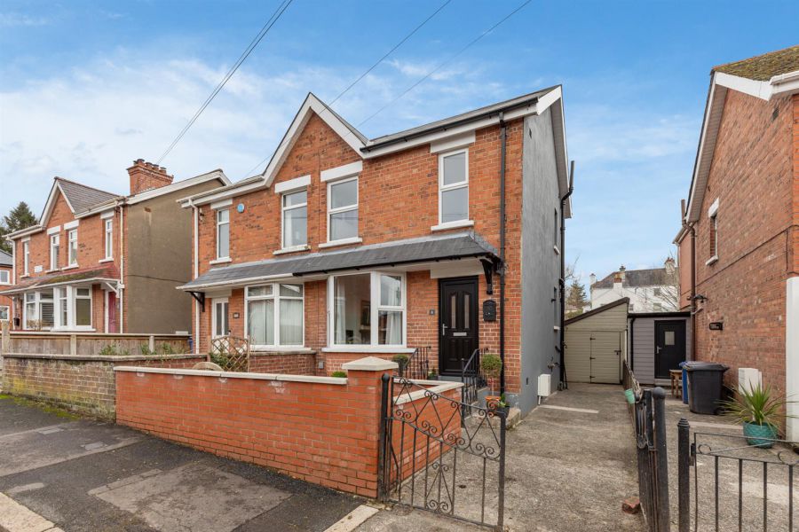 8 Kirkliston Gardens