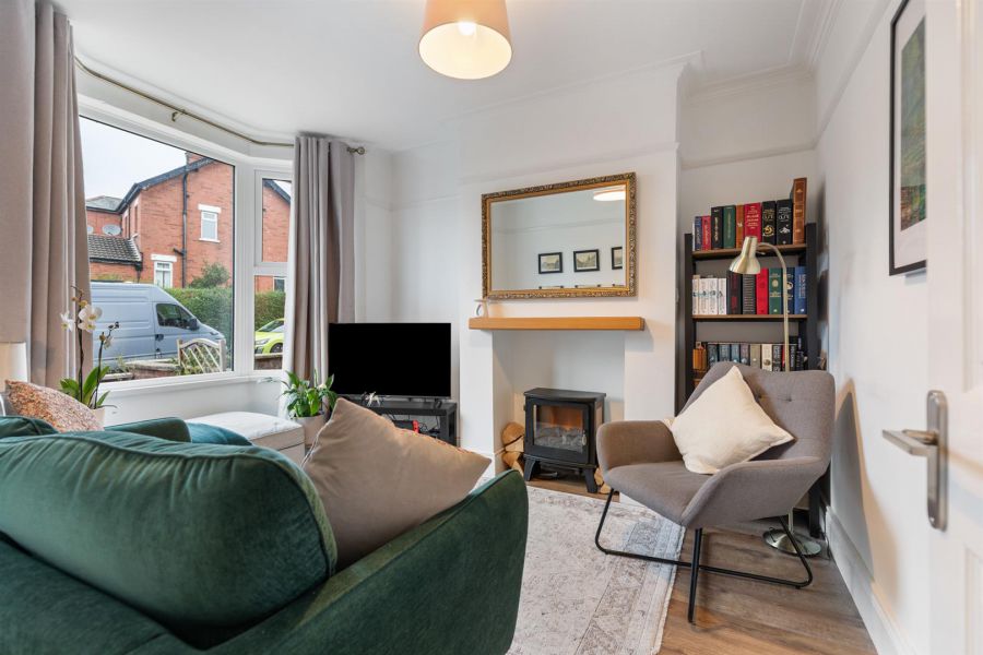 8 Kirkliston Gardens