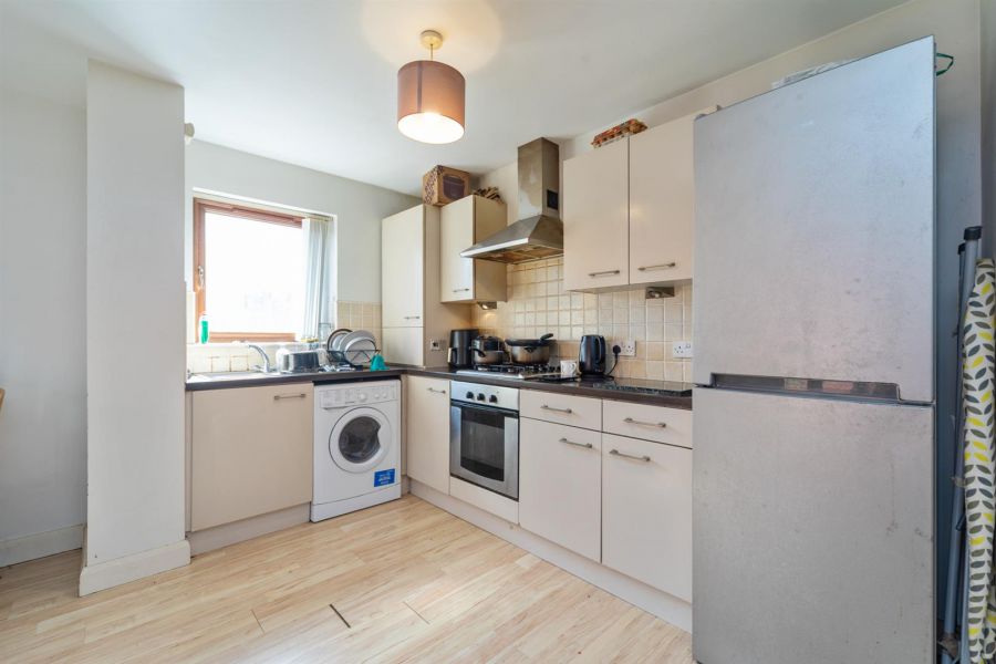 Apt 9, 112 Templemore Avenue