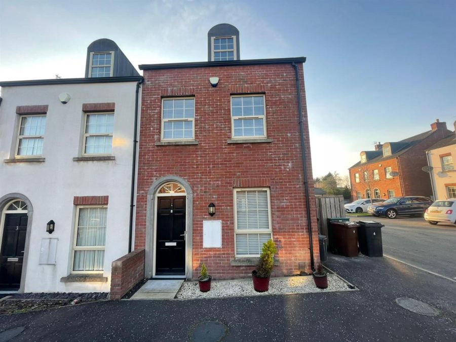 4 Gransha Wood Old Dundonald Road