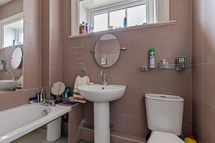 Apt 7 Ashbourne Court 225-227 Belmont Road