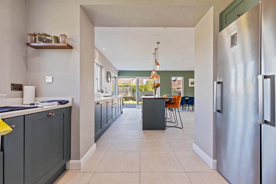 4 Glenmillan Drive