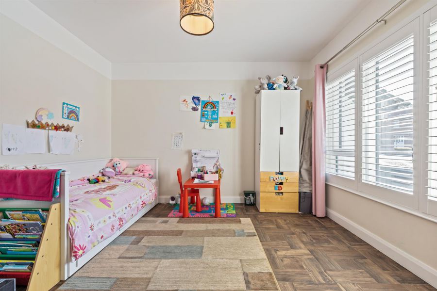4 Glenmillan Drive