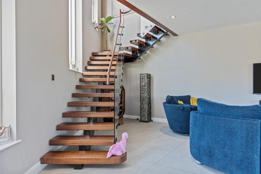 4 Glenmillan Drive