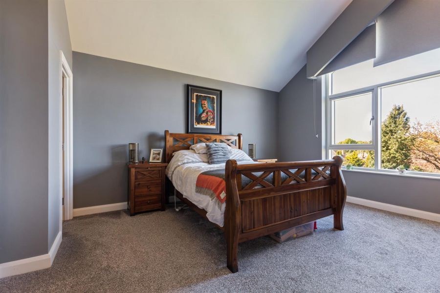 4 Glenmillan Drive