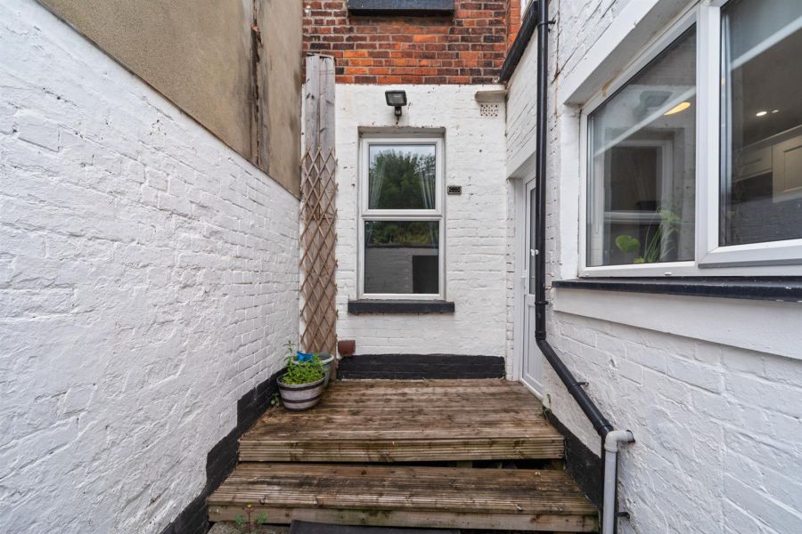 141 Parkgate Avenue