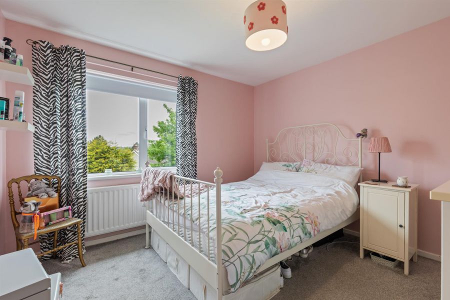 6 Lower Braniel Road