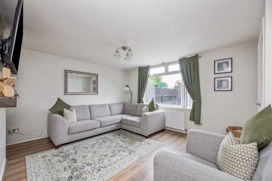 11 Gleneagles Walk