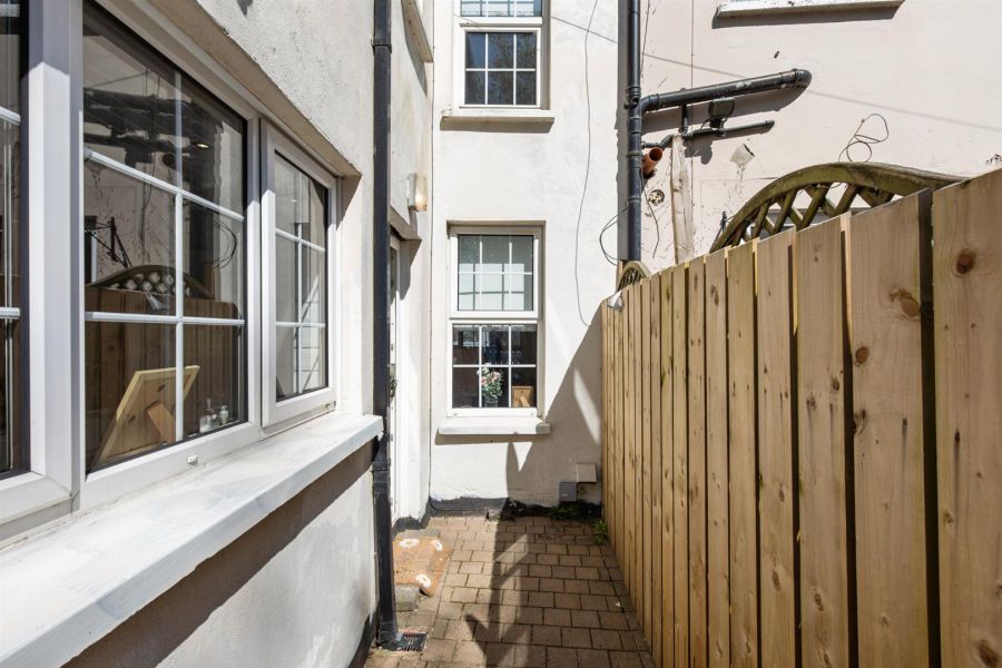 947 Upper Newtownards Road