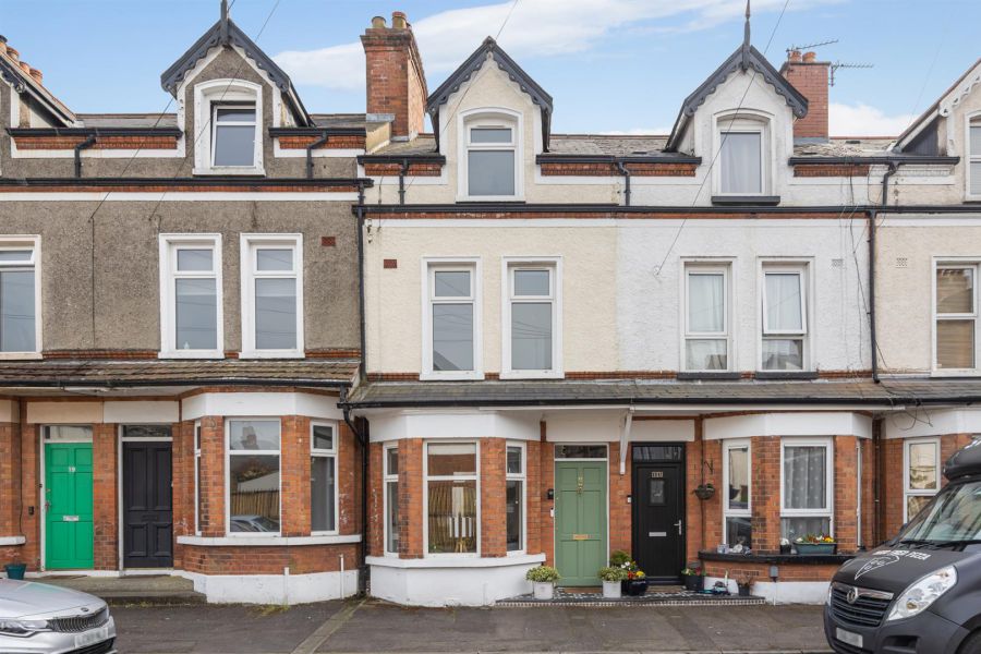 15 Kerrsland Crescent