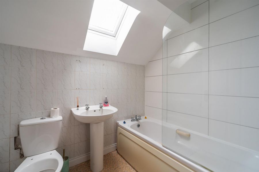 6 Laganview Mews