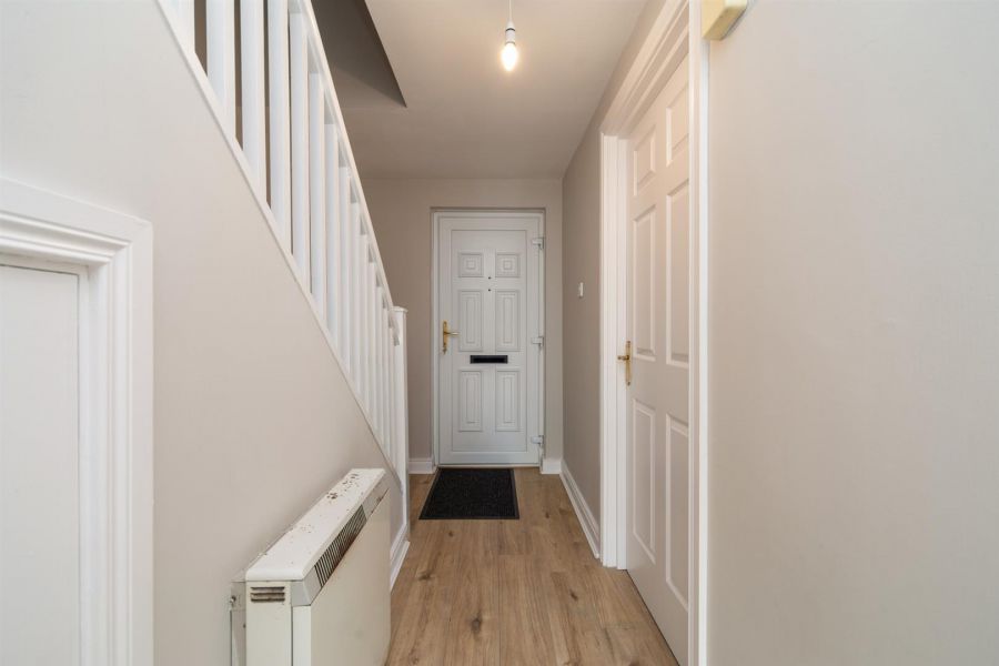 6 Laganview Mews