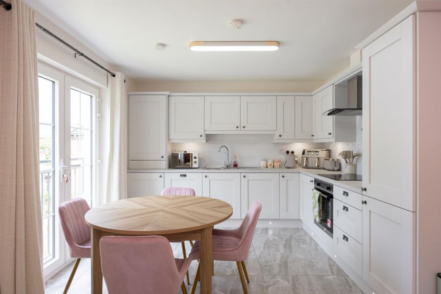 Apt 4 Ebrington Hall