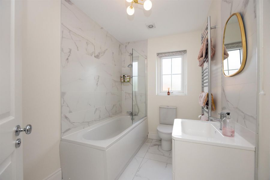 Apt 4 Ebrington Hall