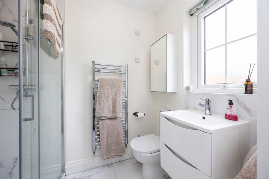Apt 4 Ebrington Hall