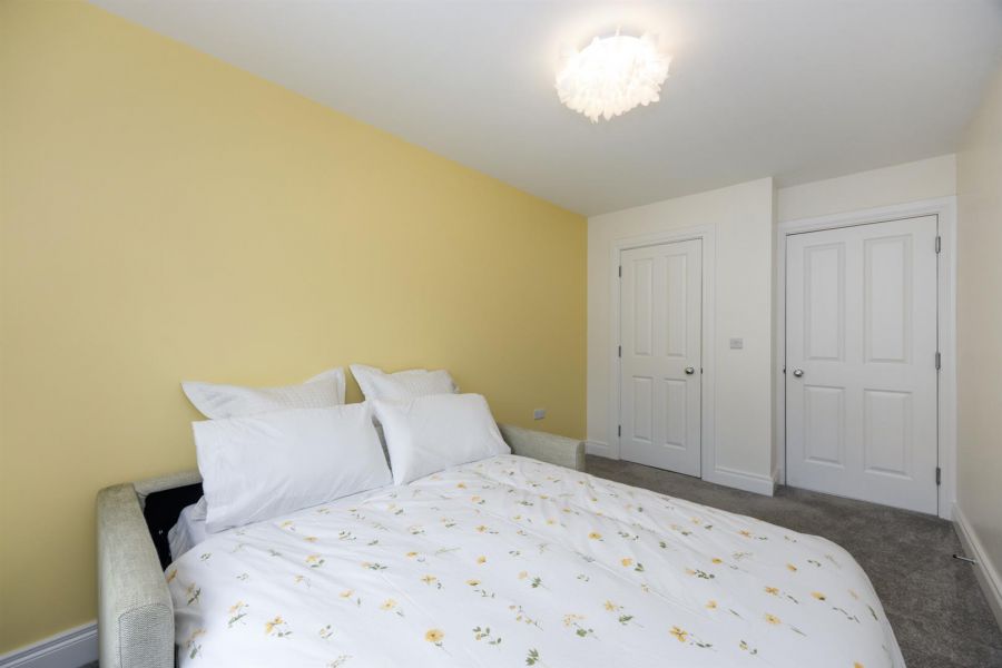 Apt 4 Ebrington Hall