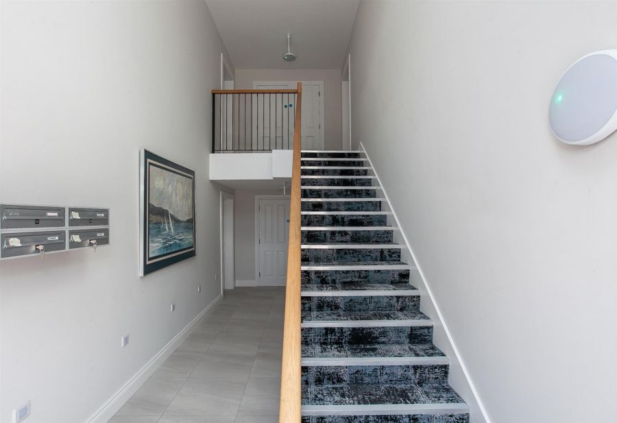 Apt 4 Ebrington Hall