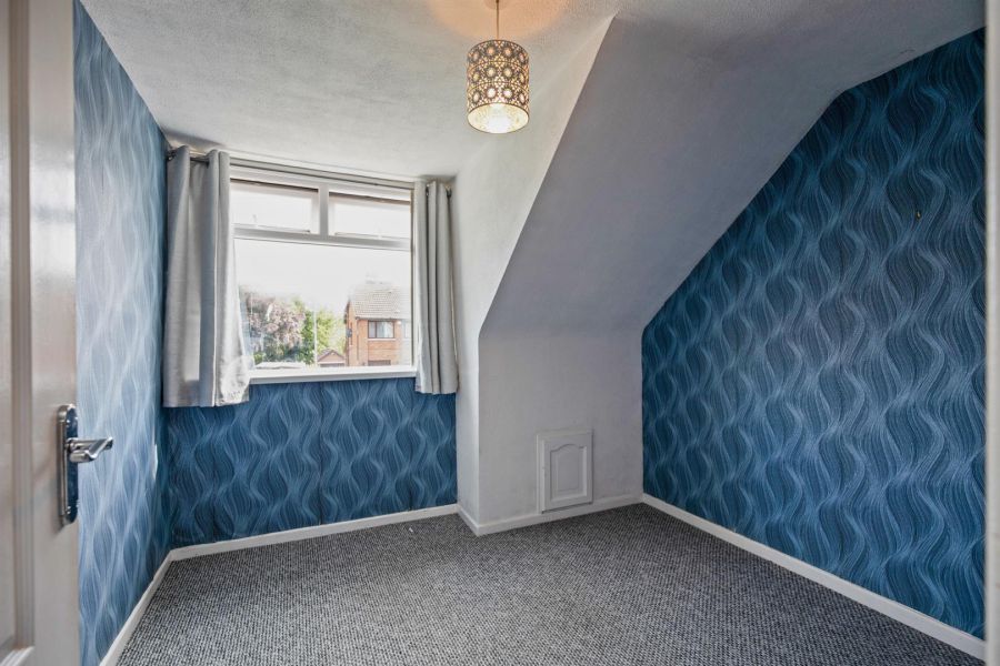 67 Sandhill Gardens