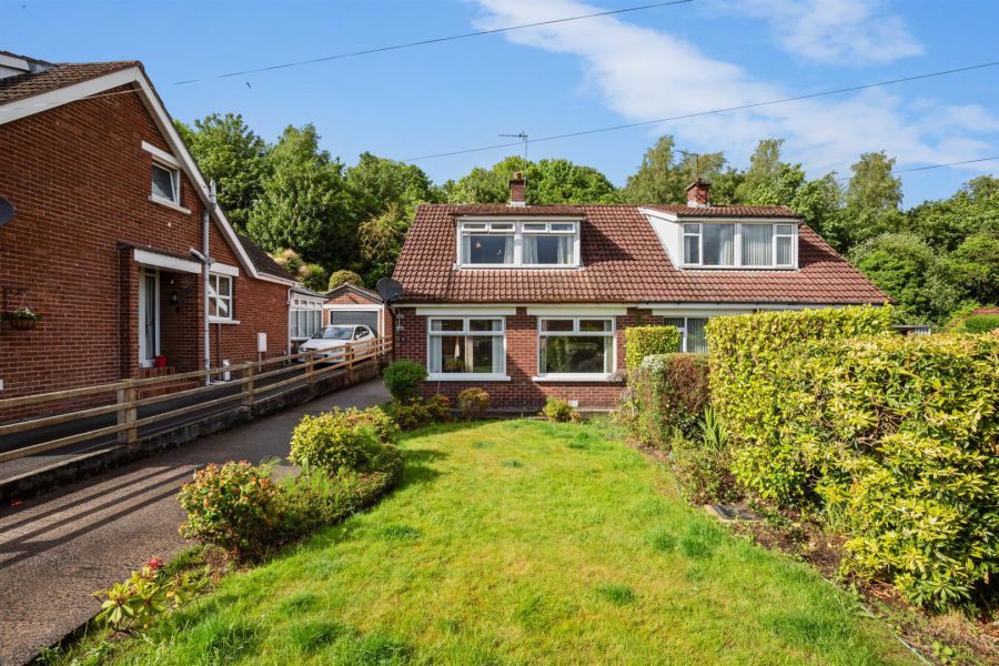 67 Sandhill Gardens