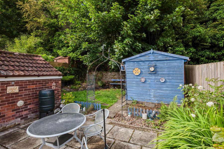 67 Sandhill Gardens