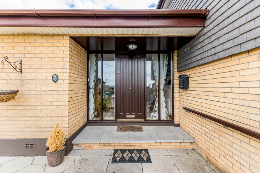 32 Laurelgrove Park