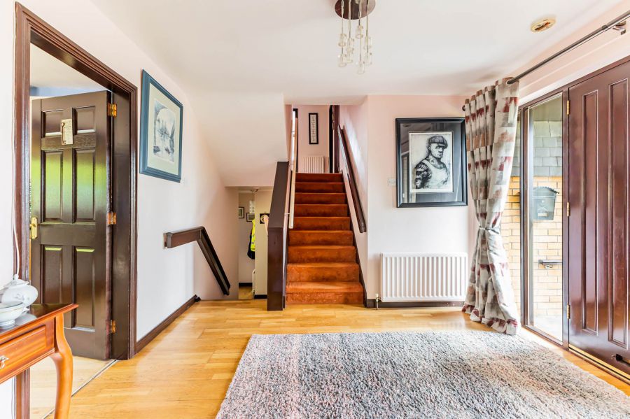 32 Laurelgrove Park