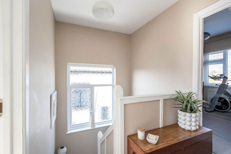 27 Woodland Park