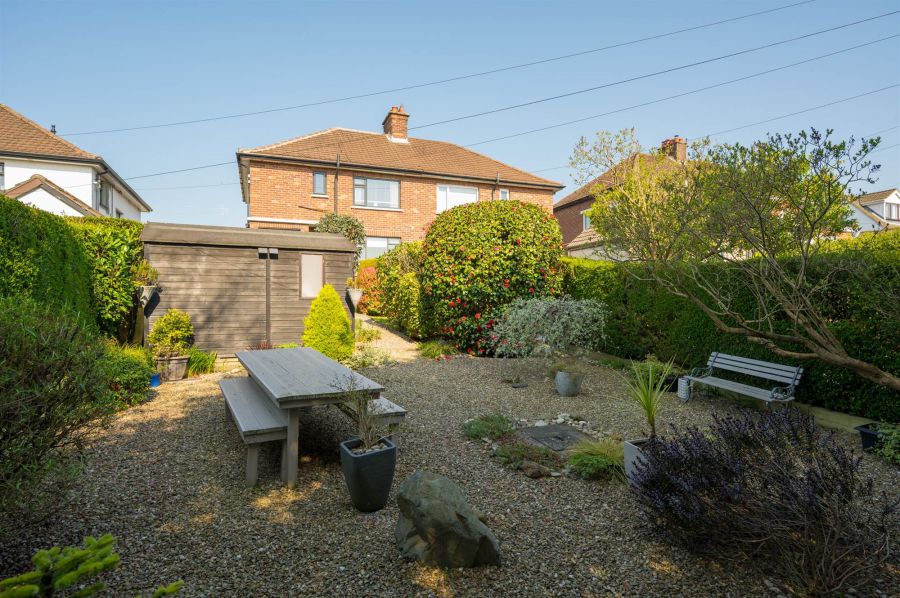 27 Woodland Park