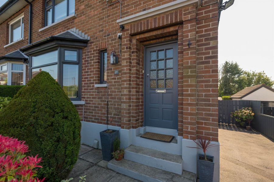 27 Woodland Park