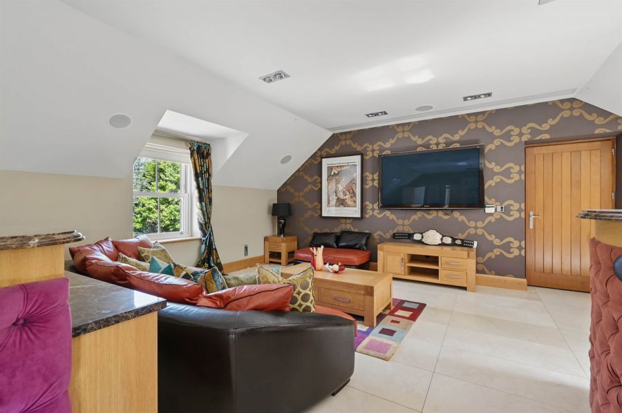 Stonebridge House, 118 Battlehill Road