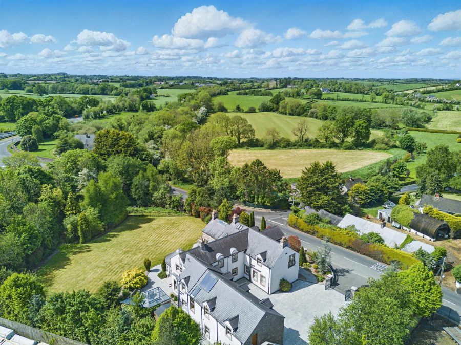 Stonebridge House, 118 Battlehill Road