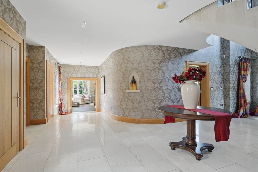 Stonebridge House, 118 Battlehill Road